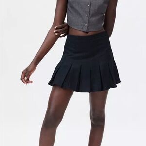 Urban Outfitters Solid Black Pleated Mini Tennis Skirt Medium